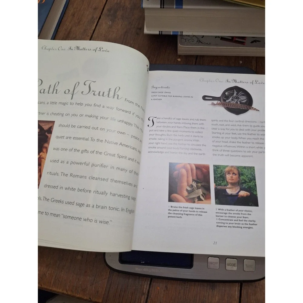 Spells & Charms Nicola de Pulford‎ 52 Charms and Spells Paperback Book 1999
